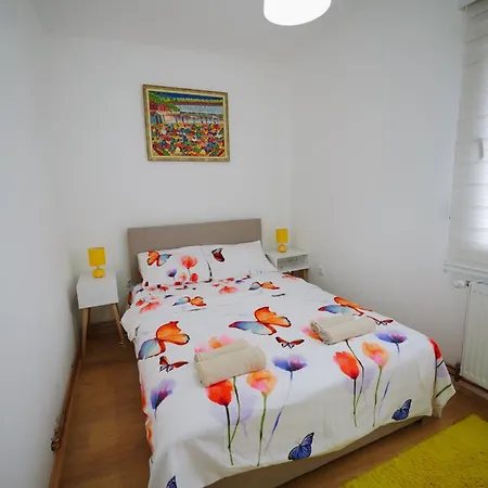 Vikendica Buco 펜션 즐라티보